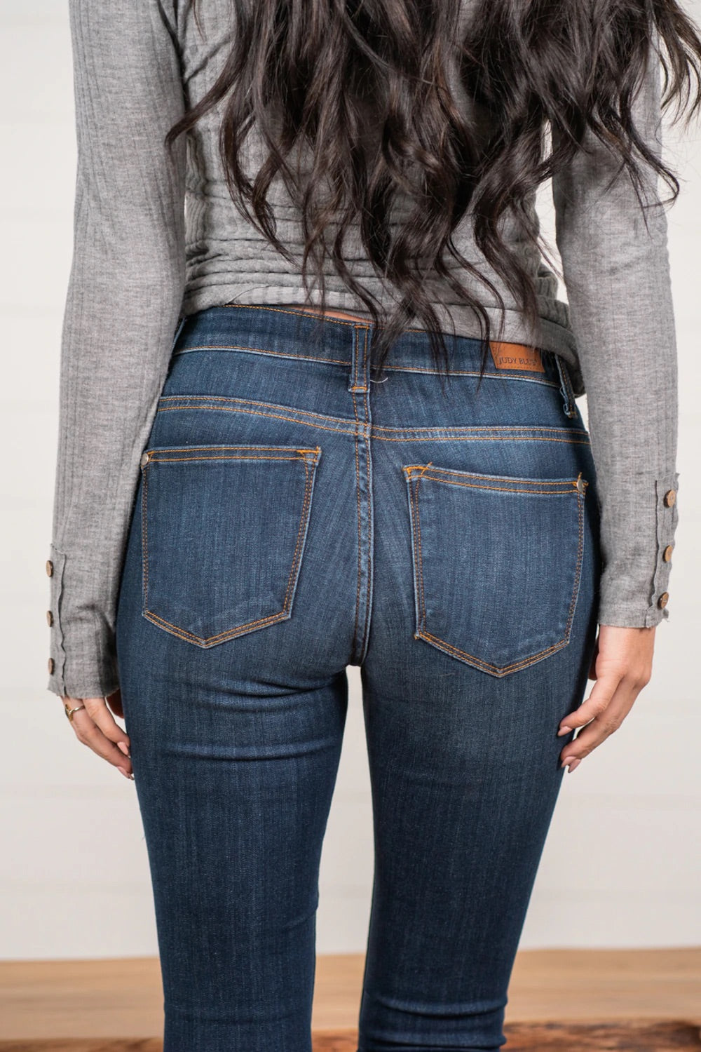 Stretchy Skinny Solid Jeans